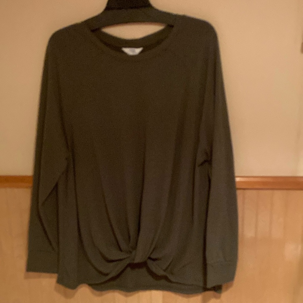 Time & Tru Long Sleeve Tie Front